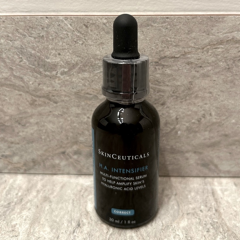 New/Sealed. No box.  Skinceuticals HA Intensifier